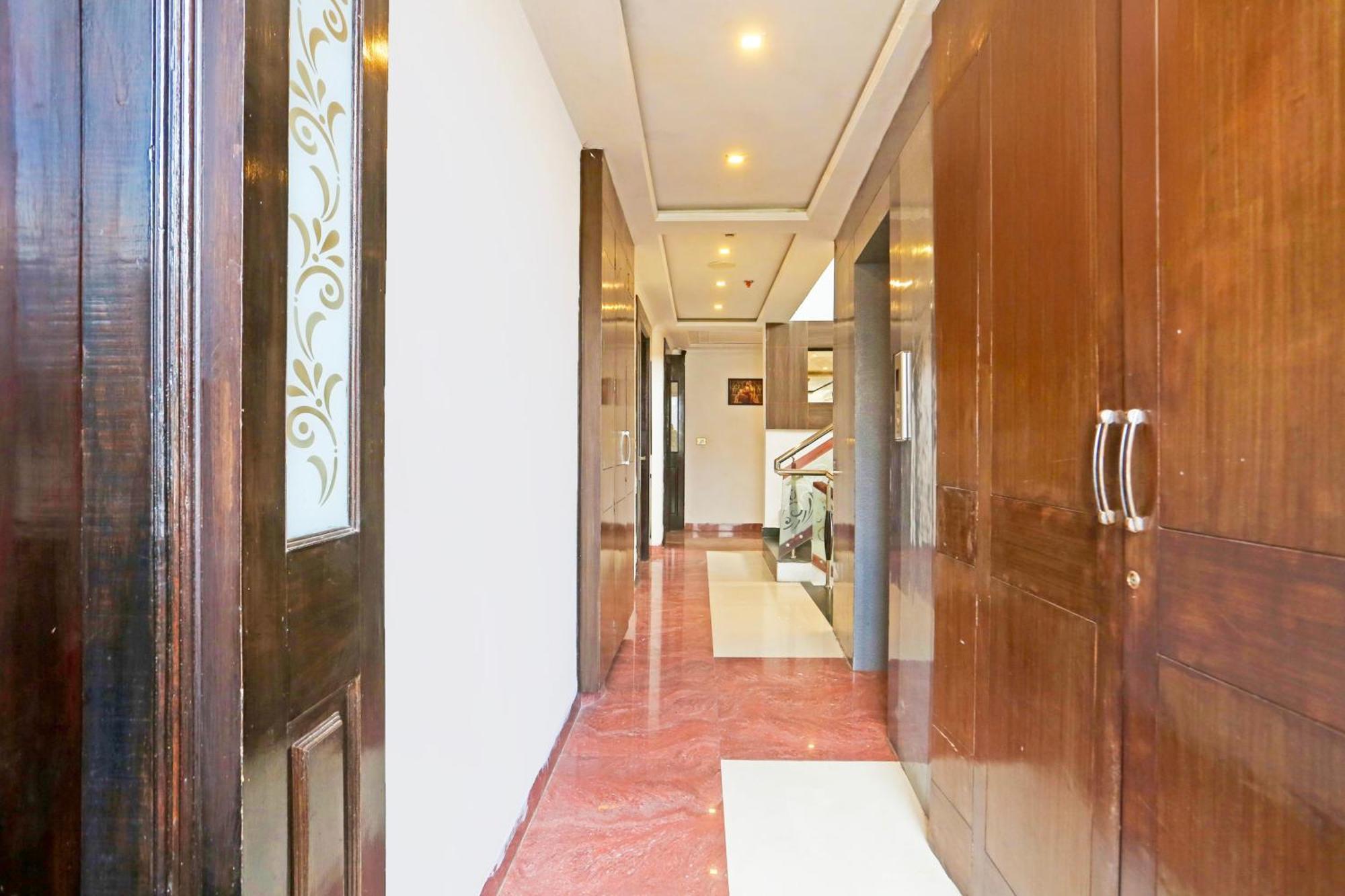 Super Townhouse Oak Dharamshala Near Maximus Mall Exterior foto
